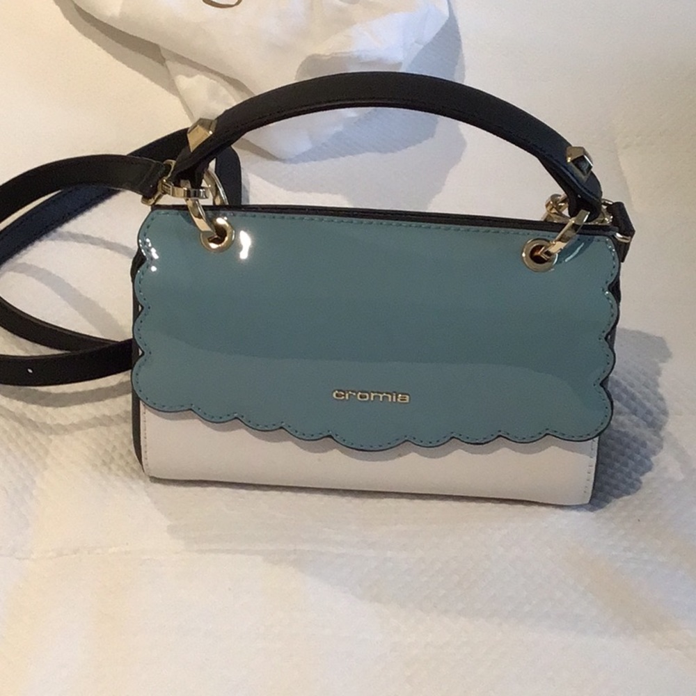 Aromia crossbody bag